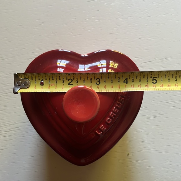 Le Creuset Heart Ramekin with Lid - Set of 2 - Picture 9 of 11